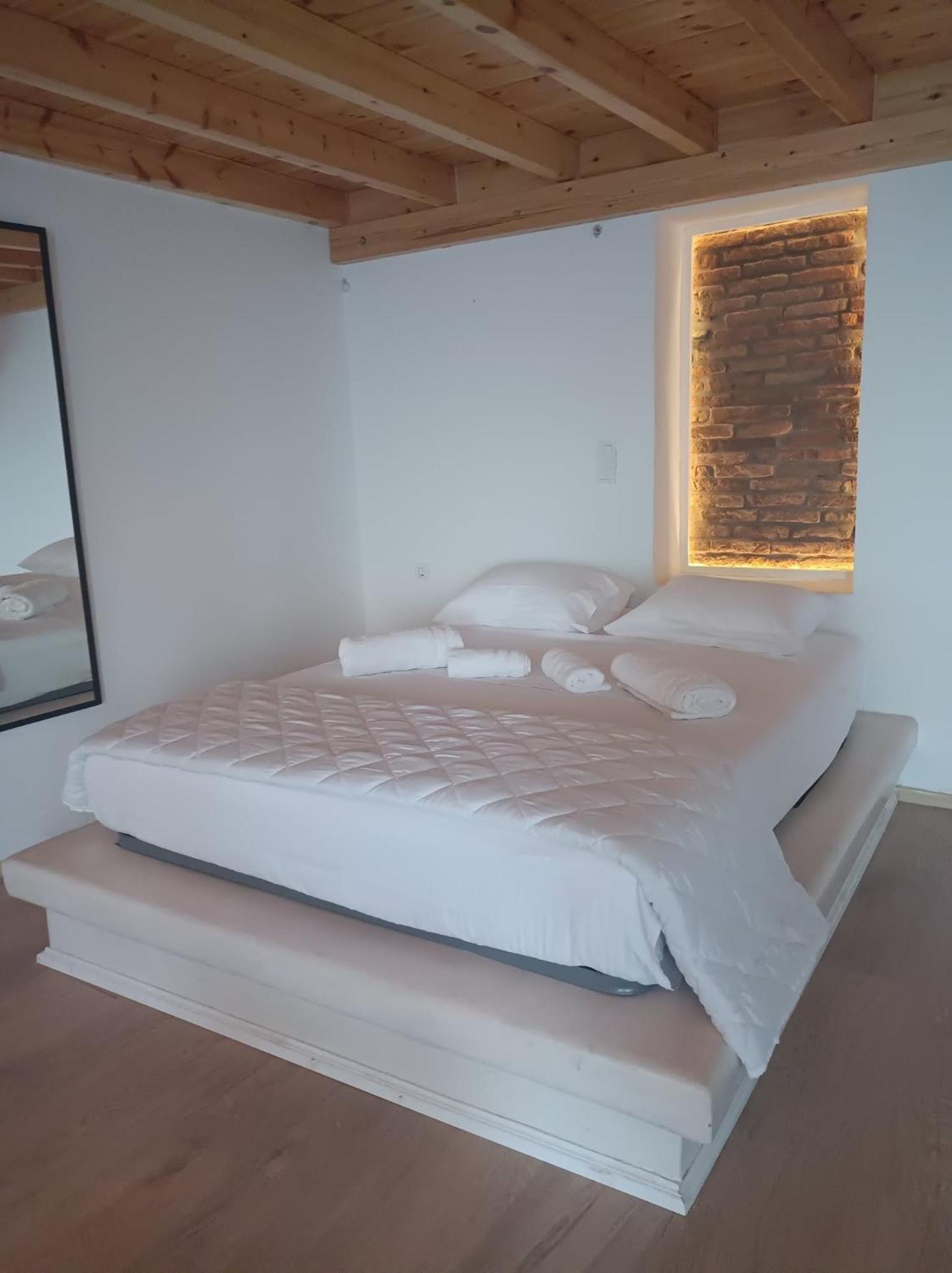 Appartamento Michalelis Loft & Cave Plomari Esterno foto