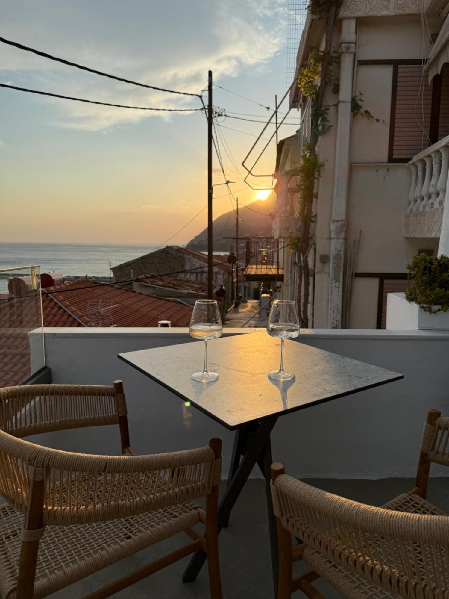 Appartamento Michalelis Loft & Cave Plomari Esterno foto